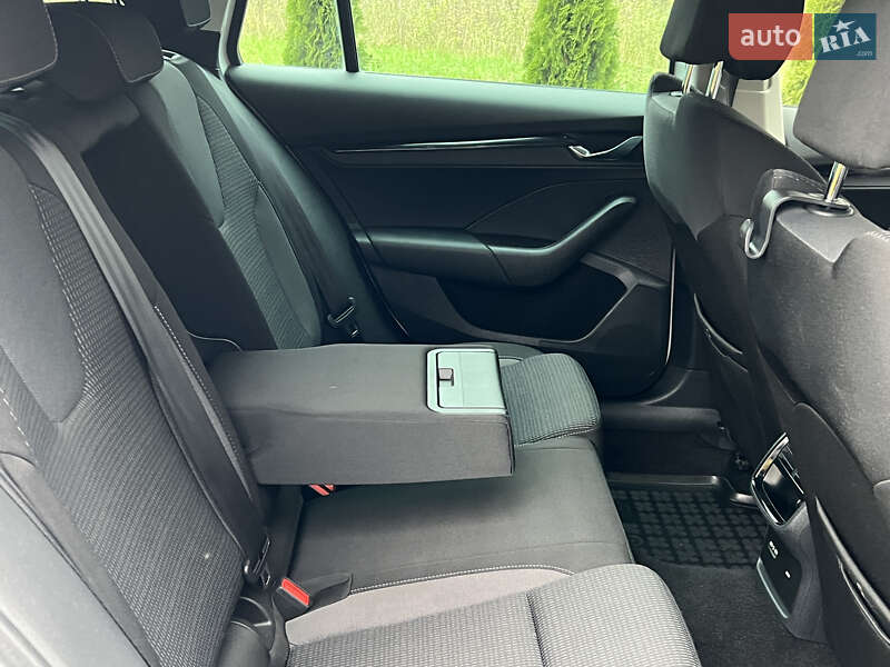 Универсал Skoda Octavia 2020 в Львове