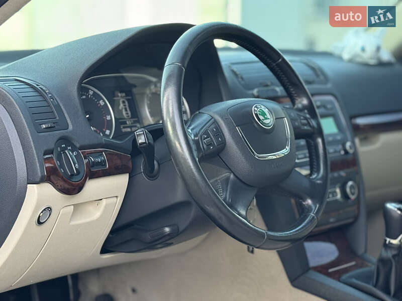 Лифтбек Skoda Octavia 2009 в Радивилове