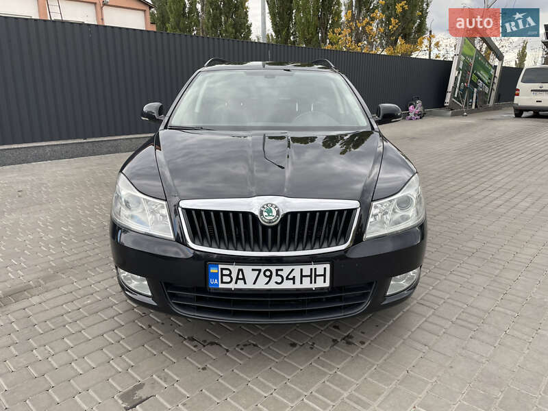 Универсал Skoda Octavia 2012 в Кропивницком