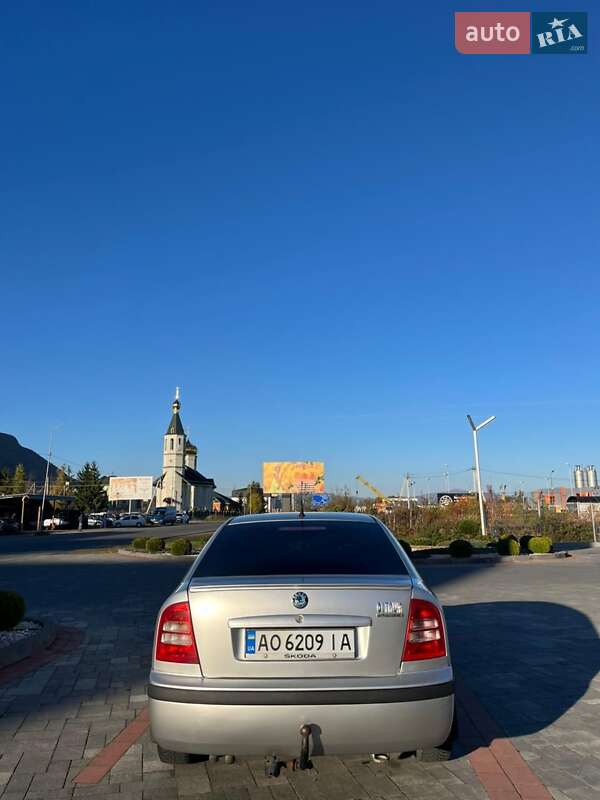Ліфтбек Skoda Octavia 2000 в Хусті