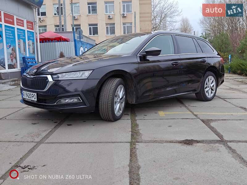 Универсал Skoda Octavia 2021 в Киеве