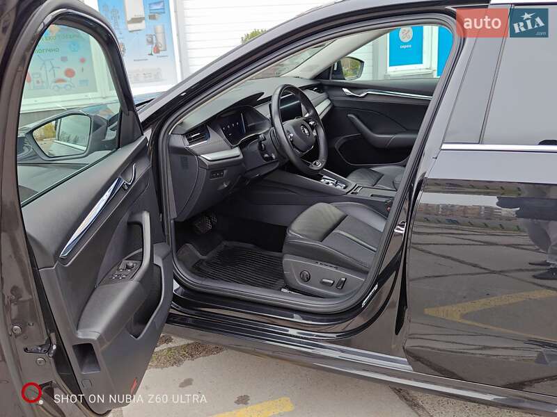 Универсал Skoda Octavia 2021 в Киеве