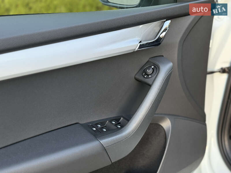 Универсал Skoda Octavia 2017 в Самборе фото 41 Универсал Skoda Octavia 2017 в Самборе