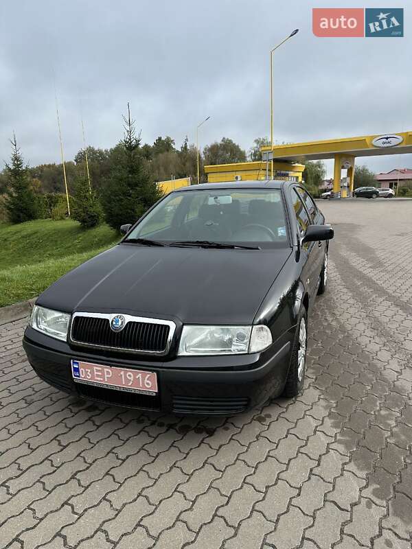 Лифтбек Skoda Octavia 2003 в Бродах фото Лифтбек Skoda Octavia 2003 в Бродах