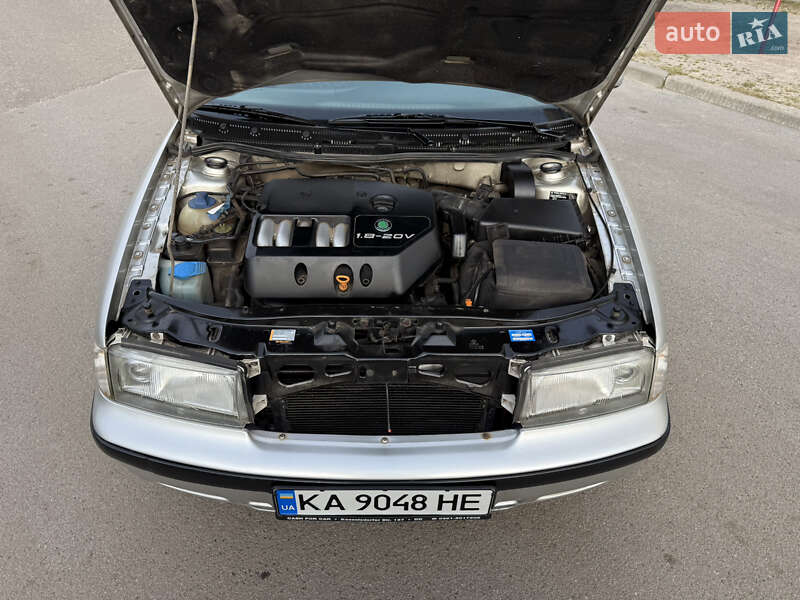 Лифтбек Skoda Octavia 1998 в Чернигове