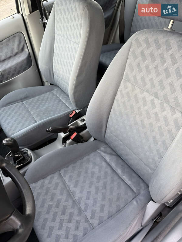 Лифтбек Skoda Octavia 1998 в Чернигове