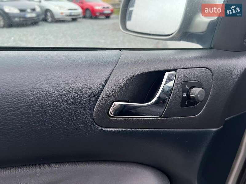 Лифтбек Skoda Octavia 2008 в Львове