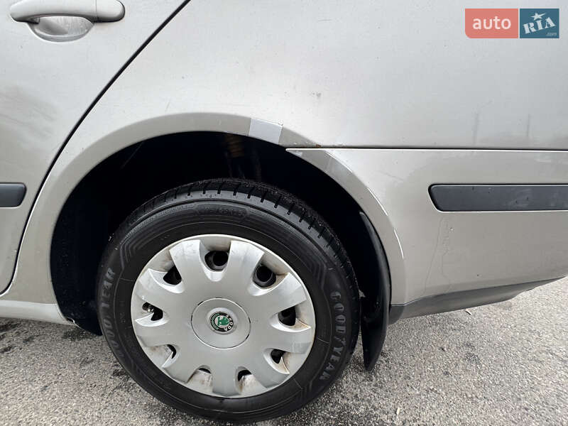 Лифтбек Skoda Octavia 2008 в Фастове