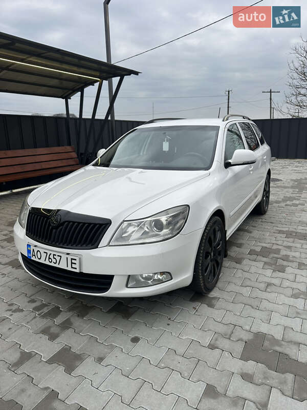Универсал Skoda Octavia 2011 в Хусте