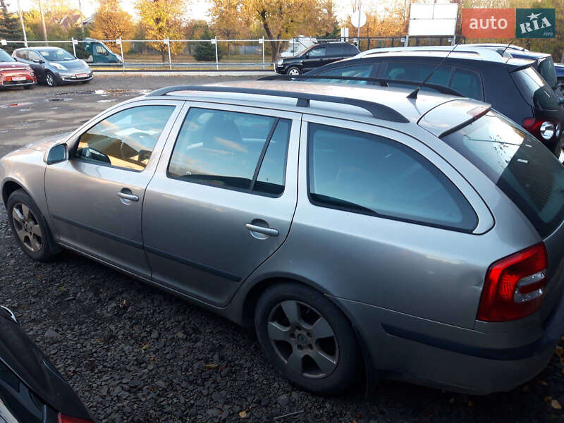 Универсал Skoda Octavia 2009 в Луцке