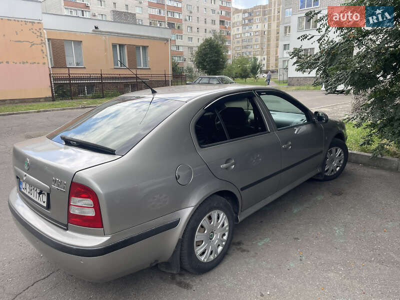 Лифтбек Skoda Octavia 2010 в Полтаве фото 3 Лифтбек Skoda Octavia 2010 в Полтаве