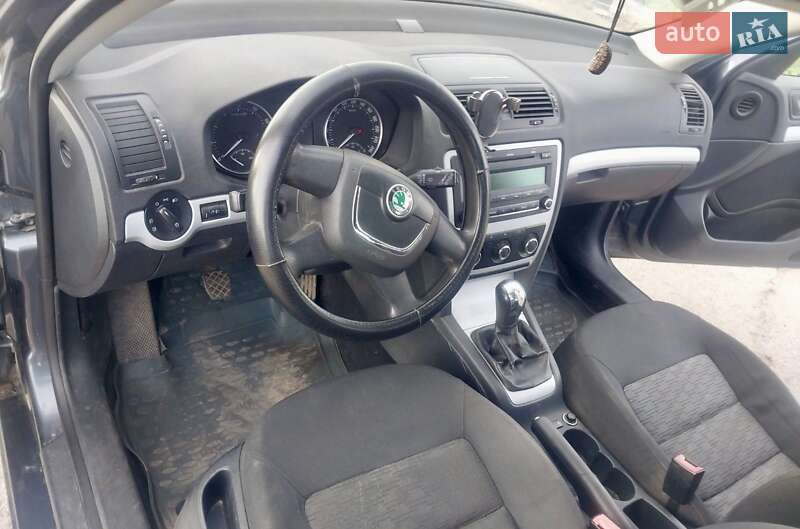 Лифтбек Skoda Octavia 2010 в Сумах