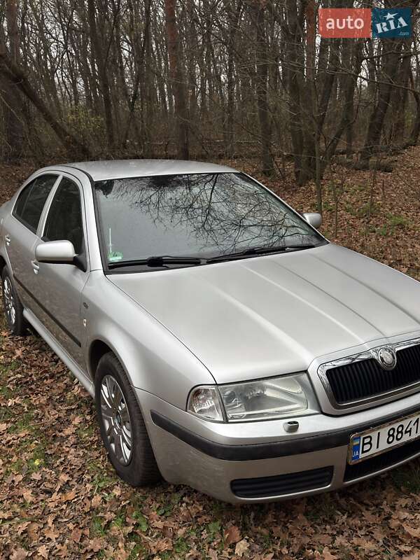 Лифтбек Skoda Octavia 2002 в Онуфриевке