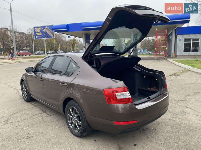 Лифтбек Skoda Octavia 2013 в Николаеве