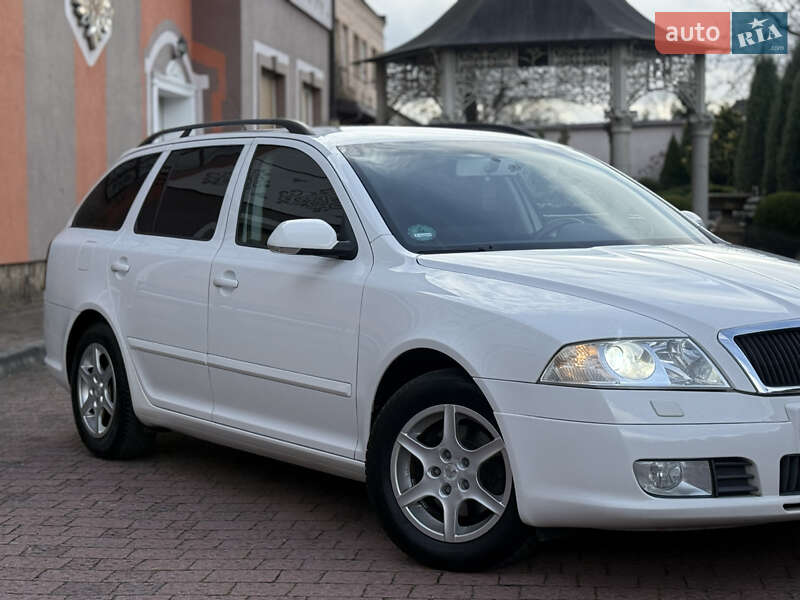 Универсал Skoda Octavia 2008 в Стрые