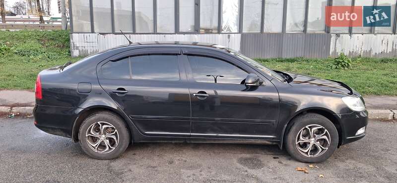 Лифтбек Skoda Octavia 2010 в Киеве фото 4 Лифтбек Skoda Octavia 2010 в Киеве