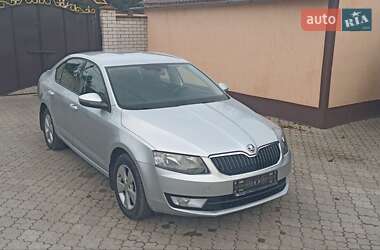 Лифтбек Skoda Octavia 2014 в Днепре