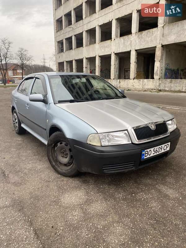 Ліфтбек Skoda Octavia 2003 в Тернополі