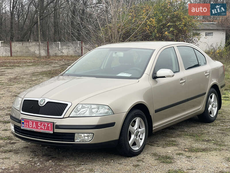 Лифтбек Skoda Octavia 2005 в Умани
