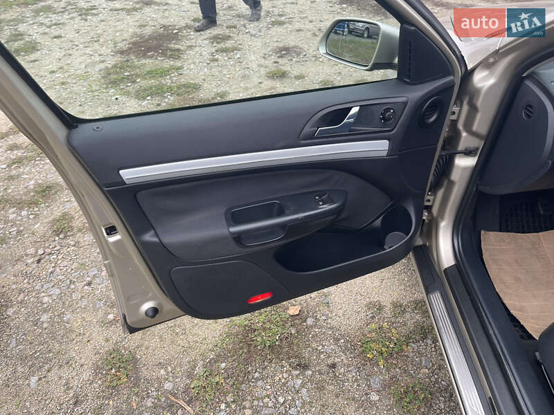 Лифтбек Skoda Octavia 2005 в Умани