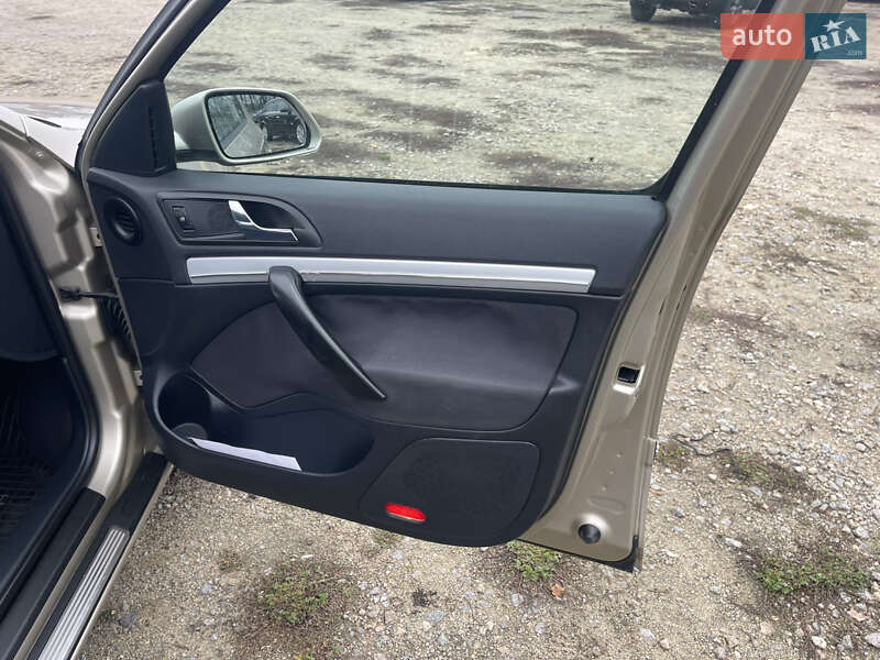 Лифтбек Skoda Octavia 2005 в Умани