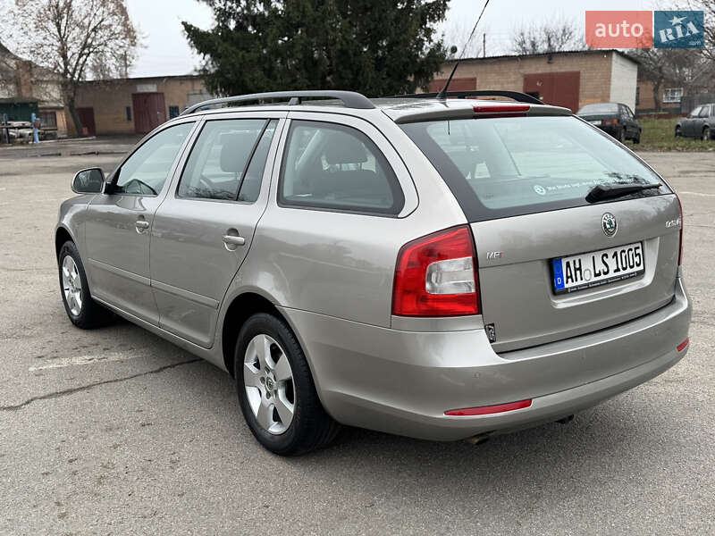 Универсал Skoda Octavia 2009 в Умани