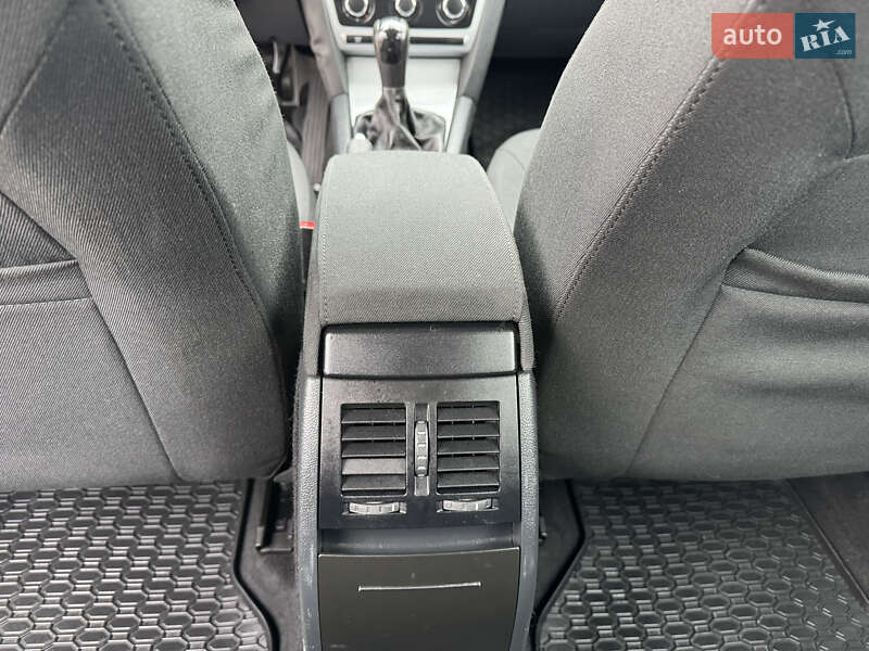 Универсал Skoda Octavia 2009 в Умани
