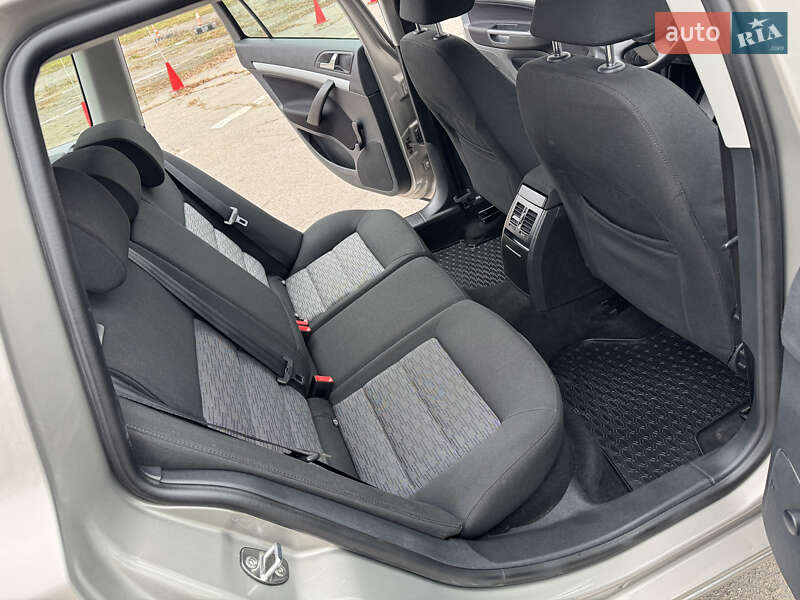 Универсал Skoda Octavia 2009 в Умани