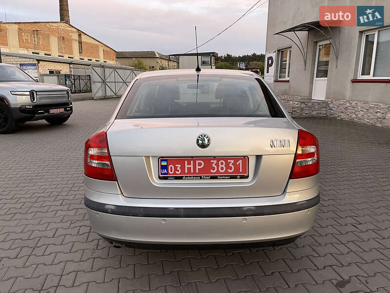 Лифтбек Skoda Octavia 2007 в Луцке