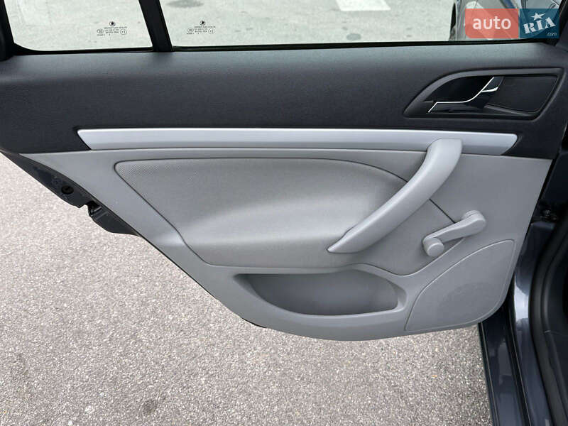 Универсал Skoda Octavia 2009 в Виннице