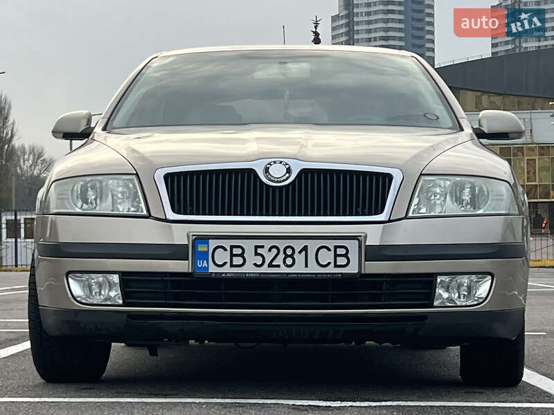 Лифтбек Skoda Octavia 2004 в Киеве