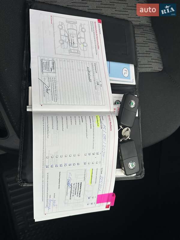 Универсал Skoda Octavia 2011 в Луцке фото 32 Универсал Skoda Octavia 2011 в Луцке