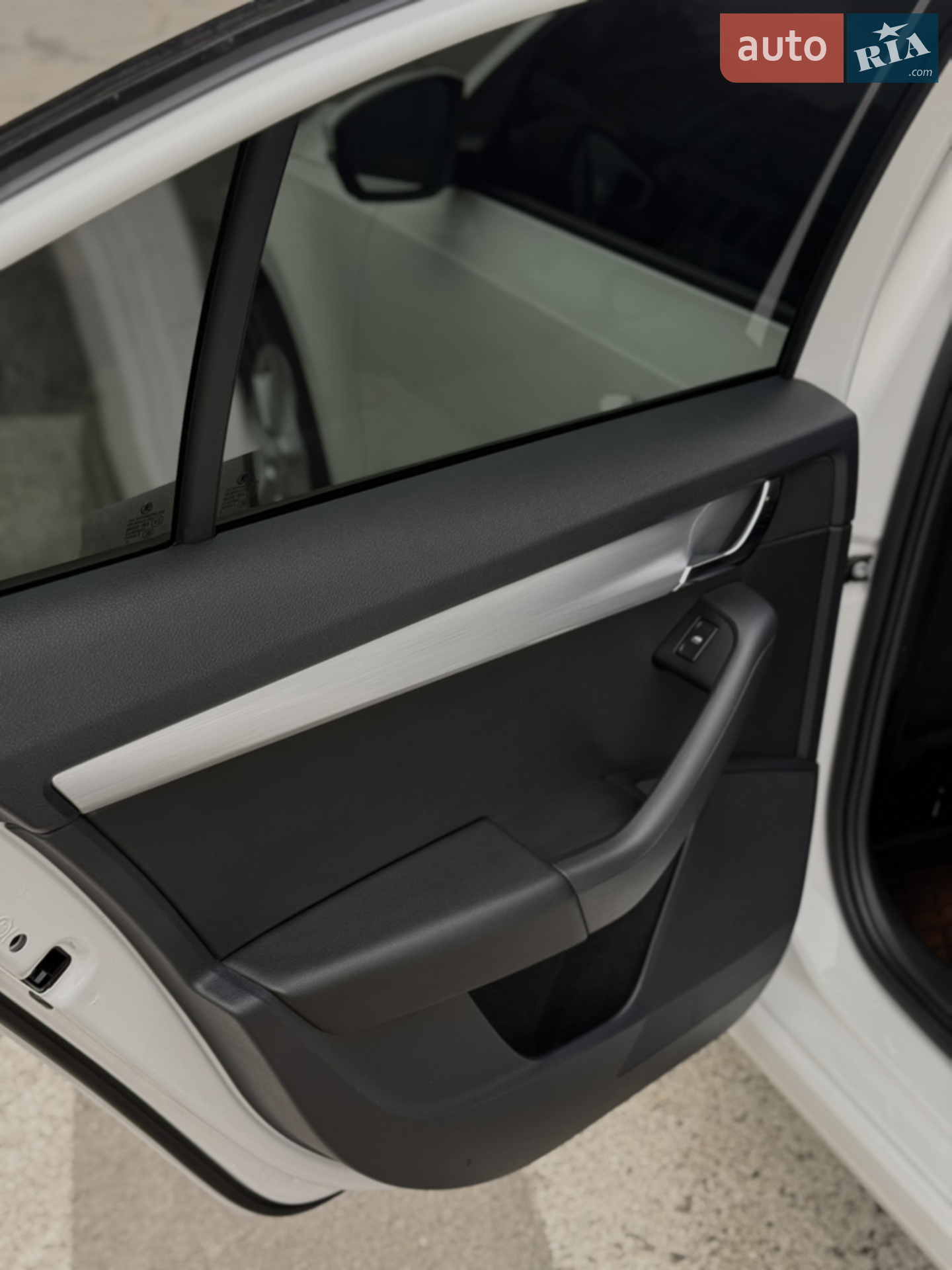 2019 Skoda Octavia - мініатюра 2