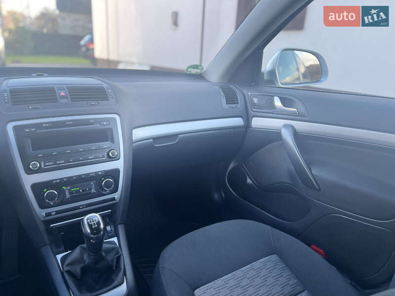 Универсал Skoda Octavia 2012 в Дубно фото 23 Универсал Skoda Octavia 2012 в Дубно