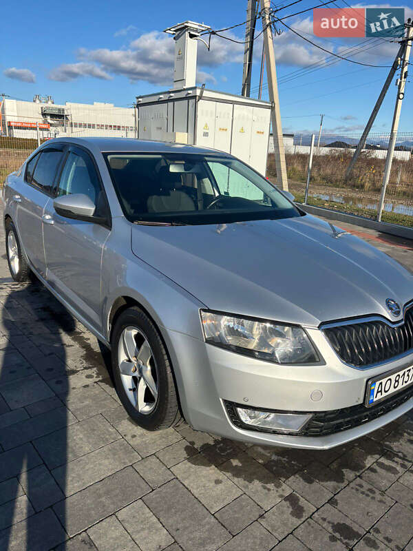 Лифтбек Skoda Octavia 2013 в Хусте