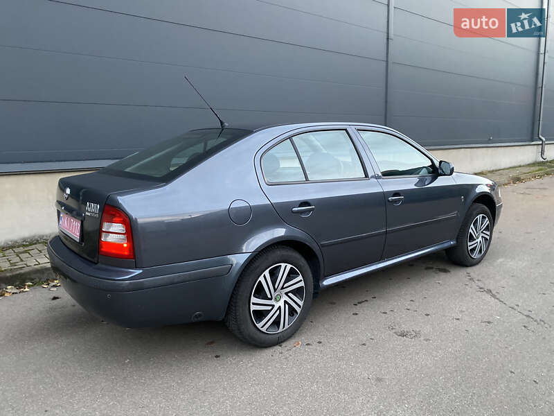 Лифтбек Skoda Octavia 2009 в Киеве