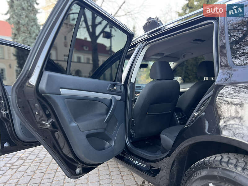 Универсал Skoda Octavia 2010 в Жовкве