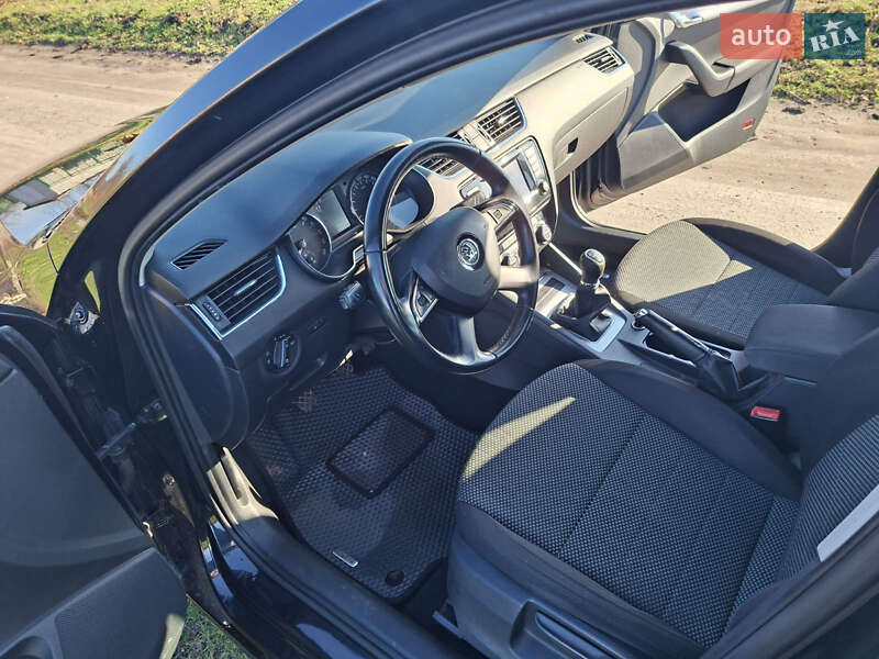 Универсал Skoda Octavia 2014 в Кременчуге фото 4 Универсал Skoda Octavia 2014 в Кременчуге
