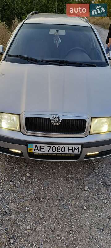 Універсал Skoda Octavia 2001 в Дніпрі