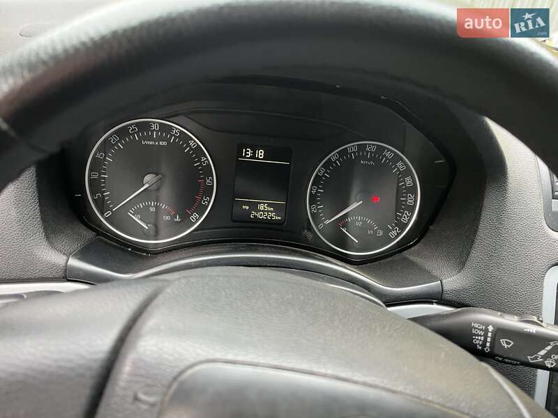 Лифтбек Skoda Octavia 2010 в Тернополе