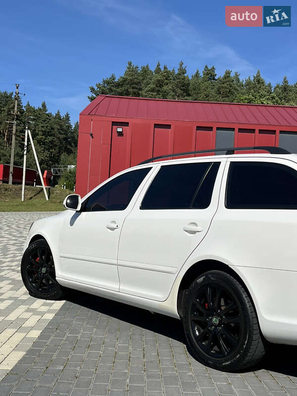 Универсал Skoda Octavia 2010 в Львове