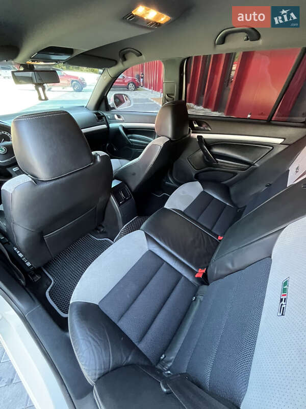 Универсал Skoda Octavia 2010 в Львове