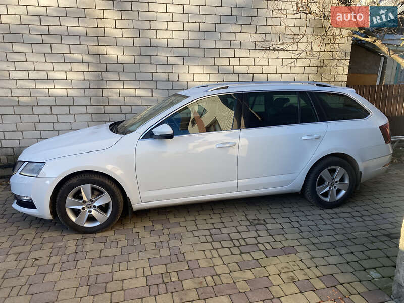 Универсал Skoda Octavia 2018 в Житомире