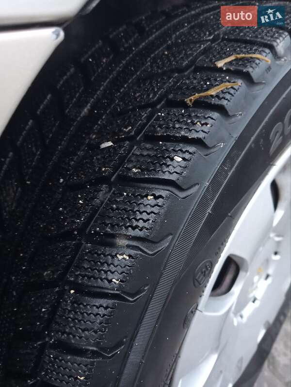 Лифтбек Skoda Octavia 2004 в Гусятине