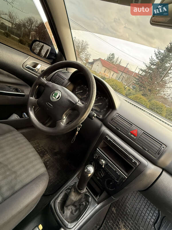 Лифтбек Skoda Octavia 2004 в Городенке