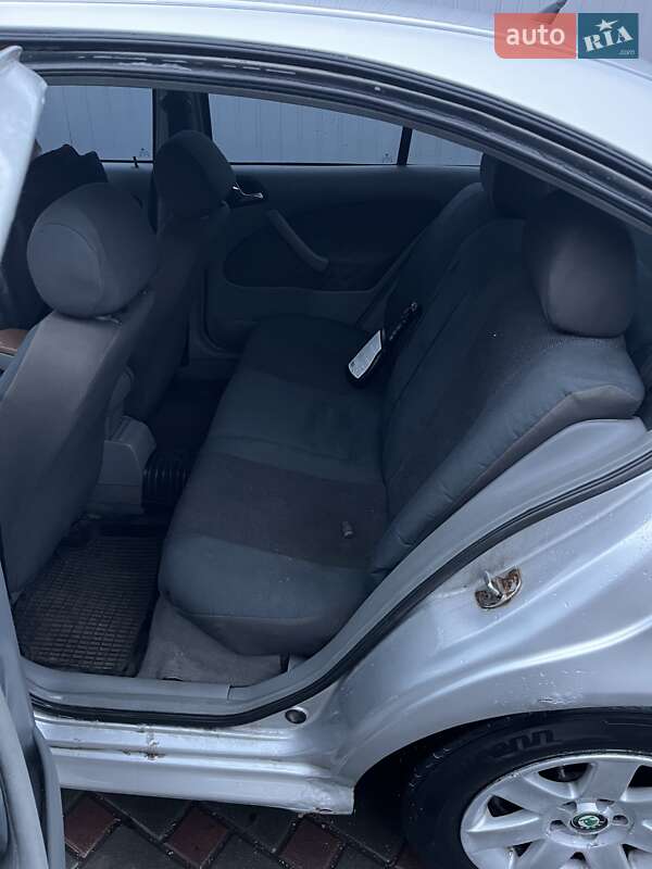 Лифтбек Skoda Octavia 1999 в Запорожье фото 8 Лифтбек Skoda Octavia 1999 в Запорожье