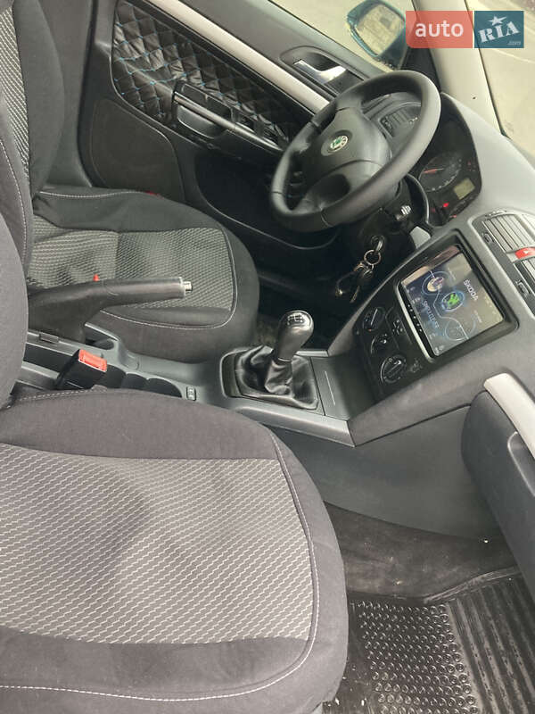 Лифтбек Skoda Octavia 2006 в Умани