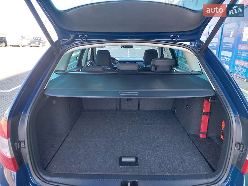 Универсал Skoda Octavia 2016 в Нововолынске