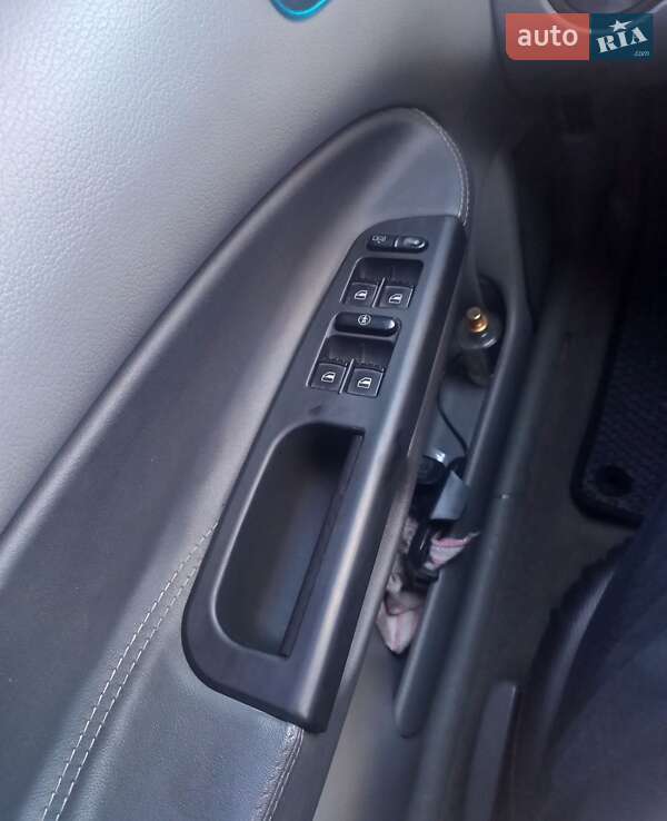 Лифтбек Skoda Octavia 1999 в Киеве