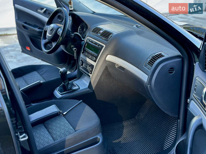 Универсал Skoda Octavia 2011 в Львове фото 30 Универсал Skoda Octavia 2011 в Львове